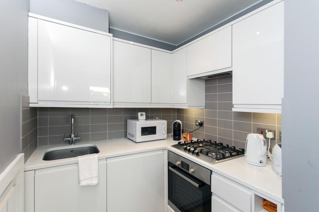 Italianflat - Elsham Appartement Londen Buitenkant foto