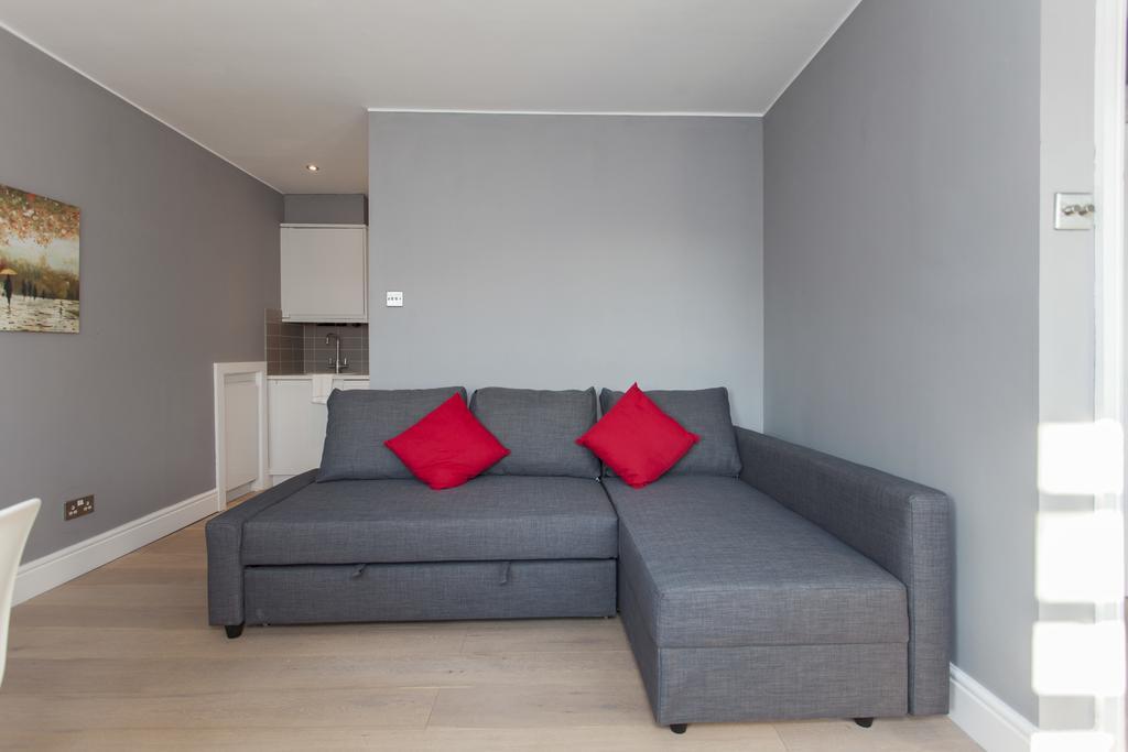Italianflat - Elsham Appartement Londen Buitenkant foto